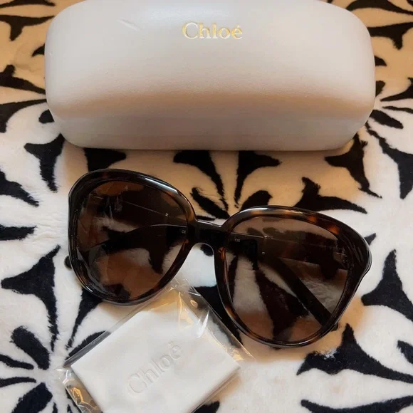 Authentic brand new Chloe sunglasses made in Italy Amazon.com: Chloé Aviator Sunglasses Orange Luxury Eyewear  main image 3